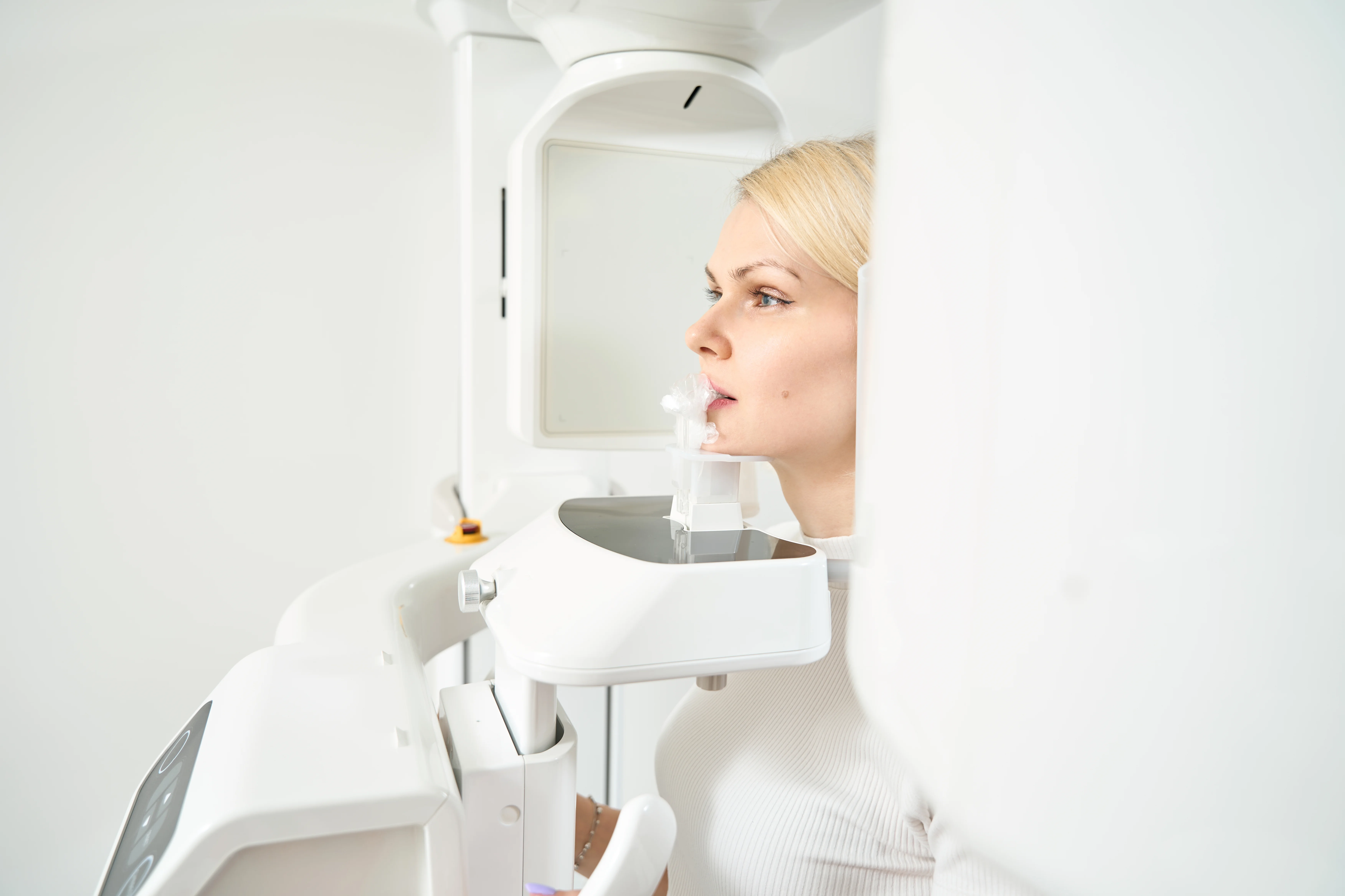 Dental X-ray consultation at EUSmiles Antalya
