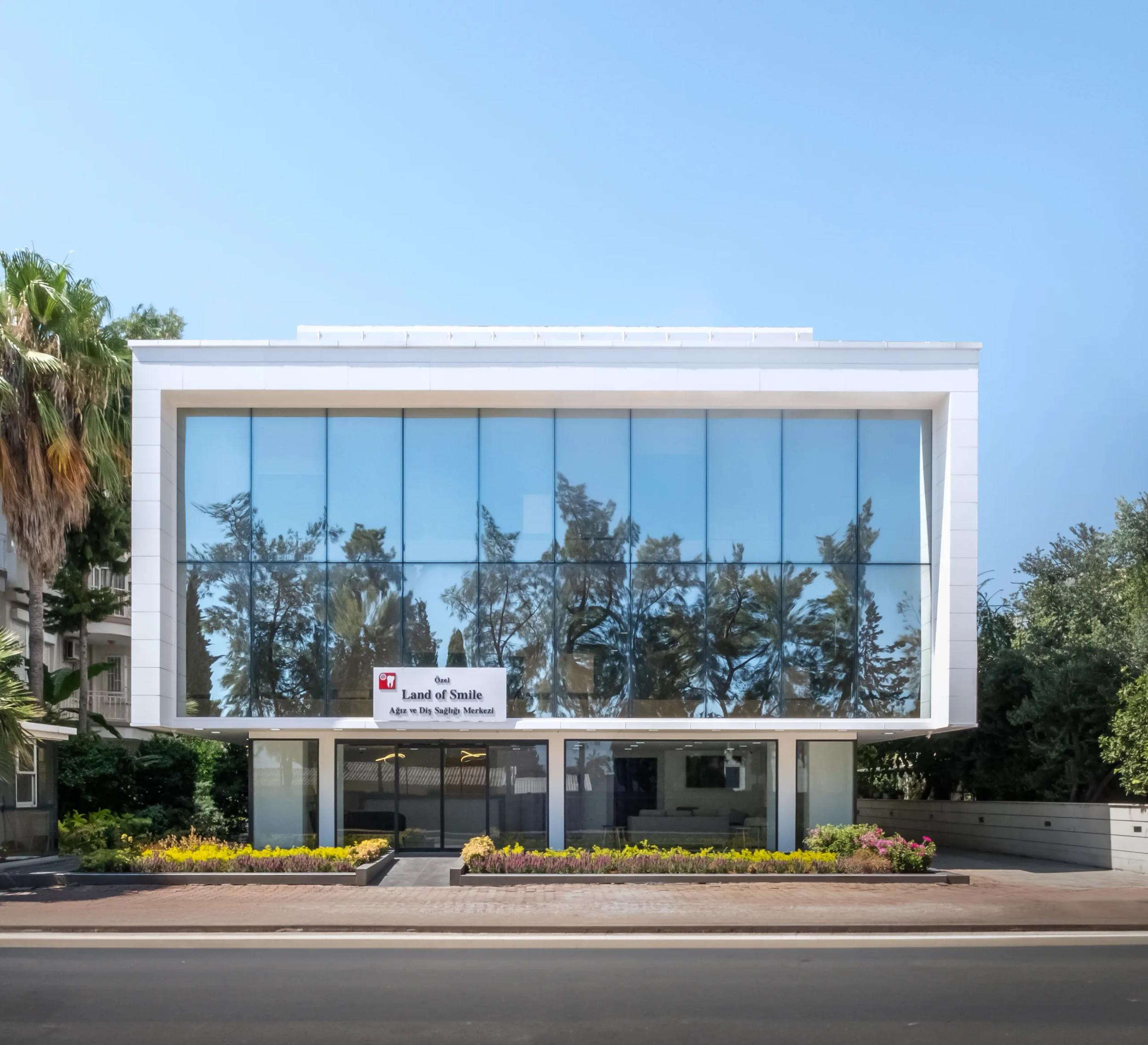 EUSmiles Dental Clinic — 6