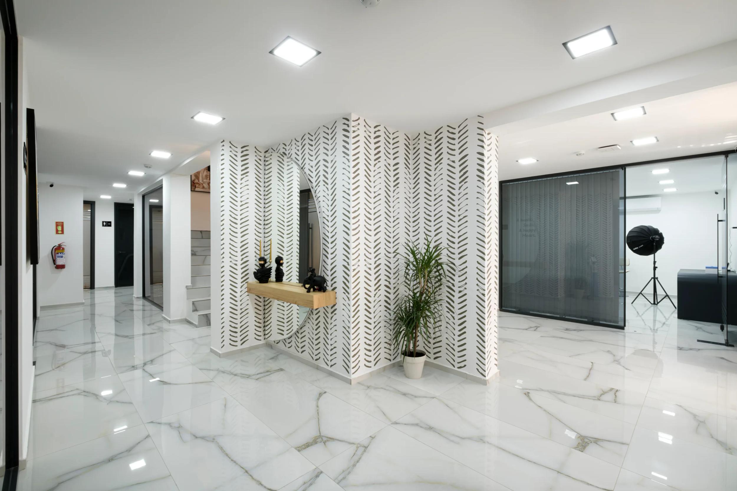 EUSmiles Dental Clinic — 12